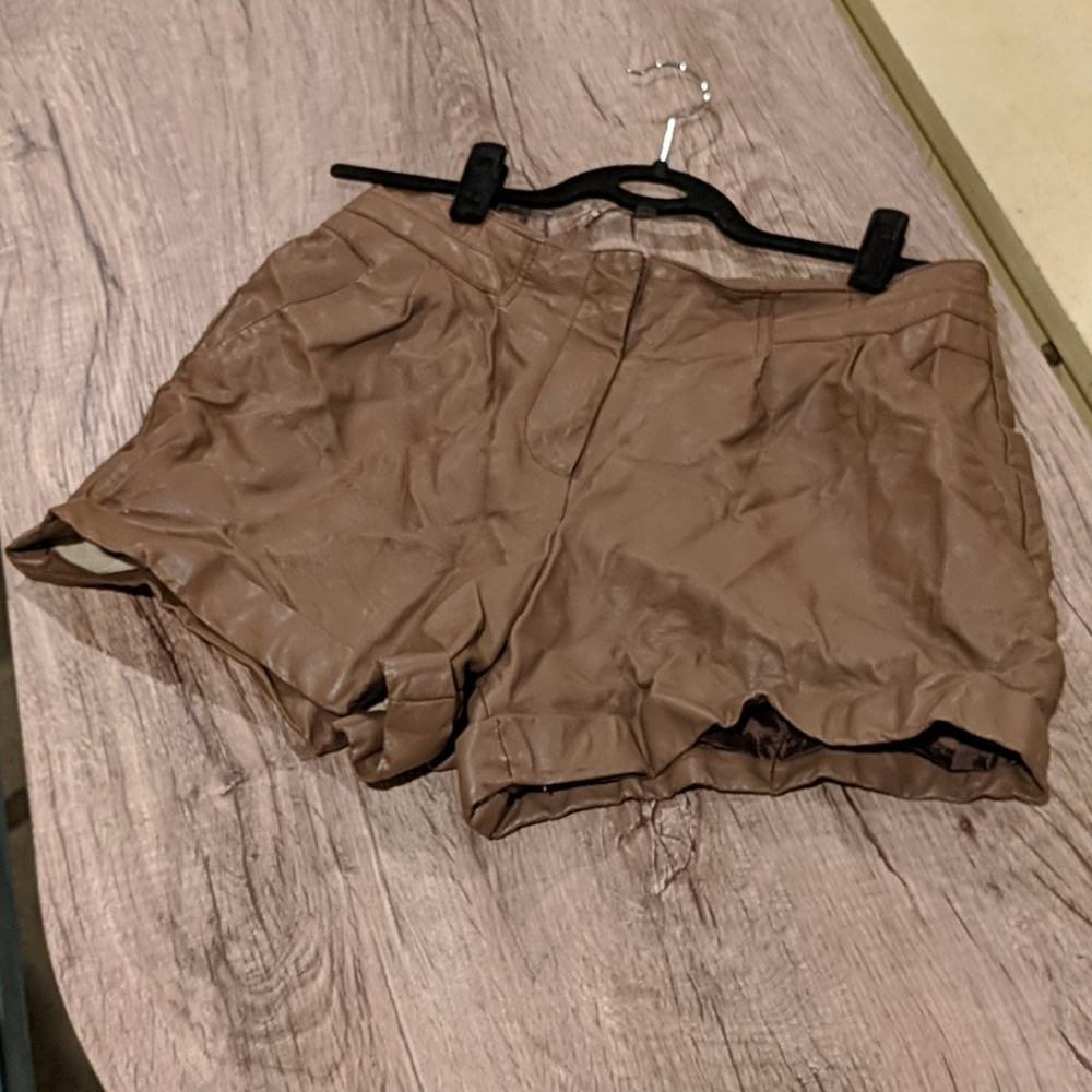 😎🎃🥾LC Lauren Conrad brown pleather shorts 12
